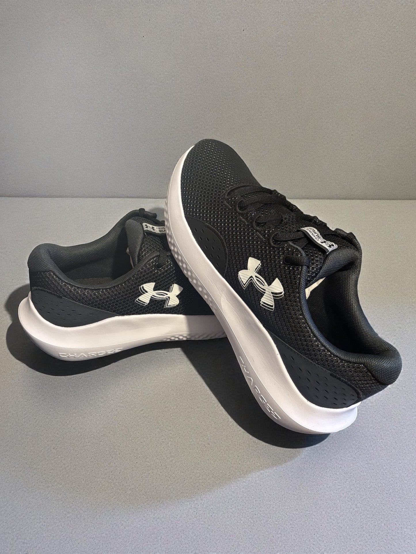 Under Armor Charged Surge 4 Black