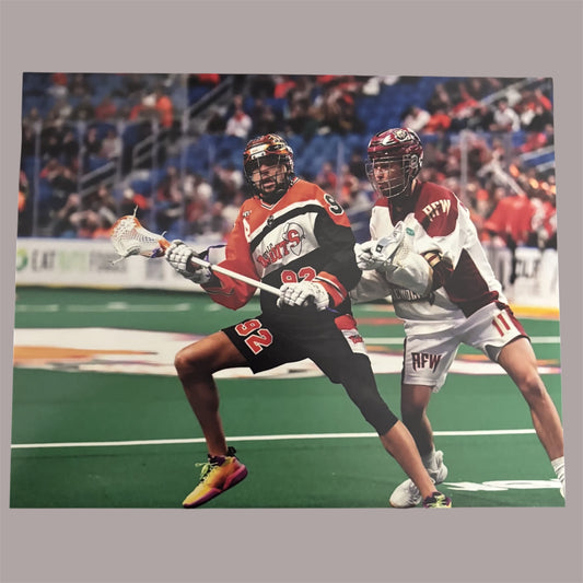 Dhane Smith Unsigned Bandits 8x10 Tough