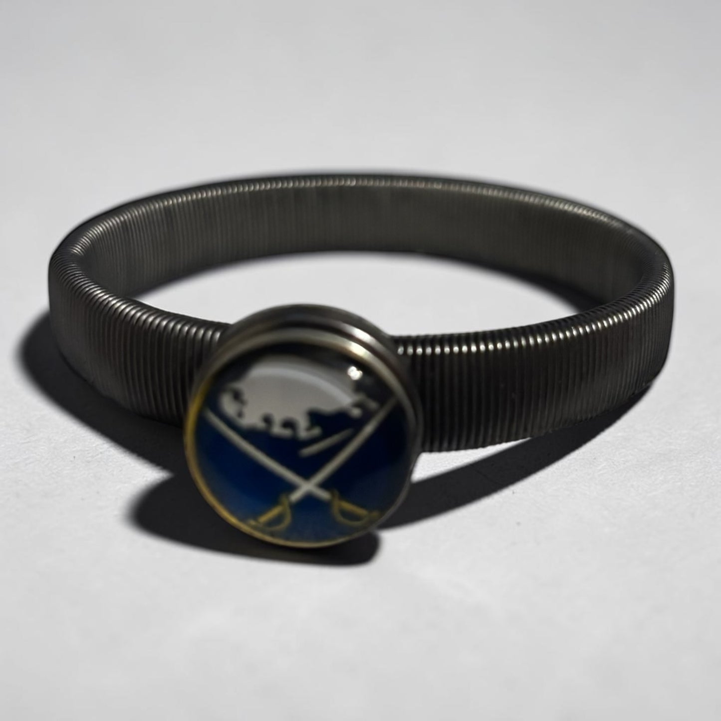 Flat Coil Snap Charm (Charcoal & Silver)