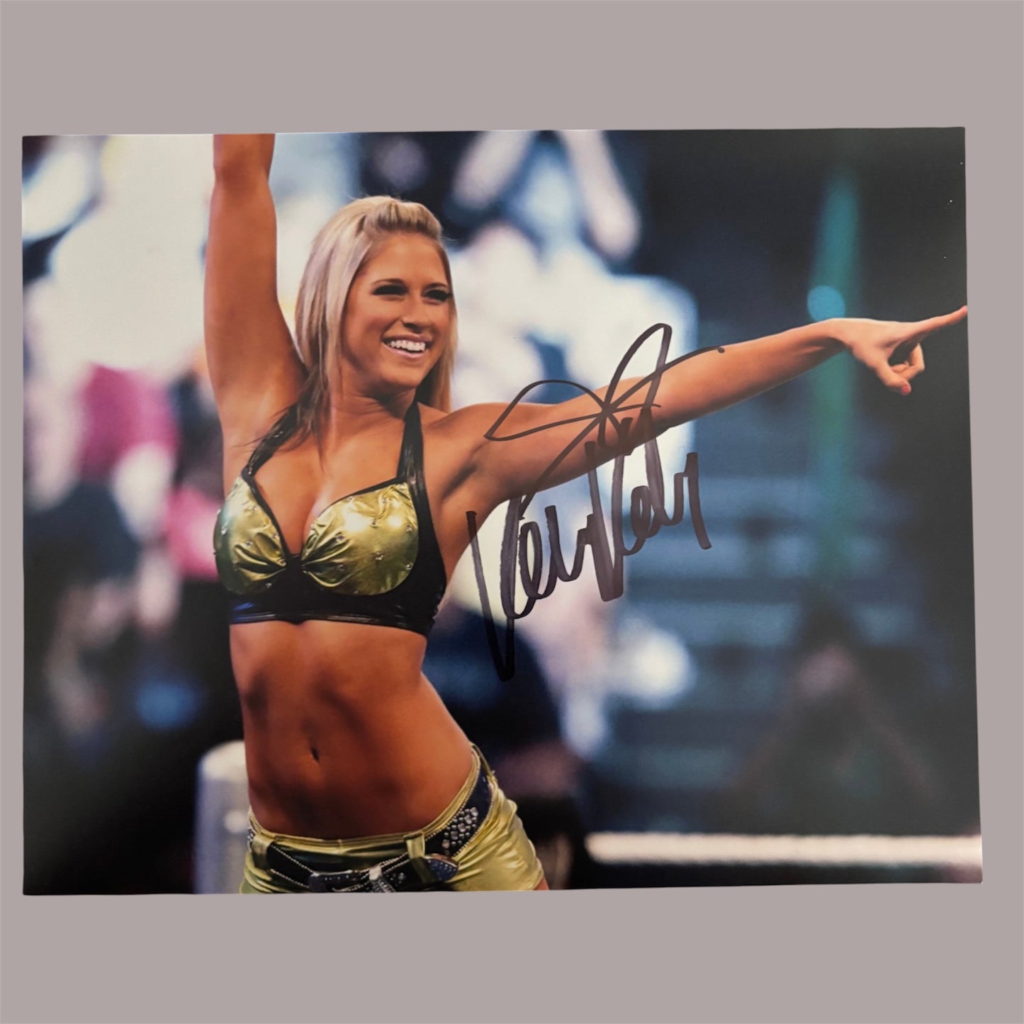 Kelly Kelly Signed 8x10 Gold